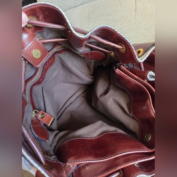 Burberry Bag - Picture 8 of 16